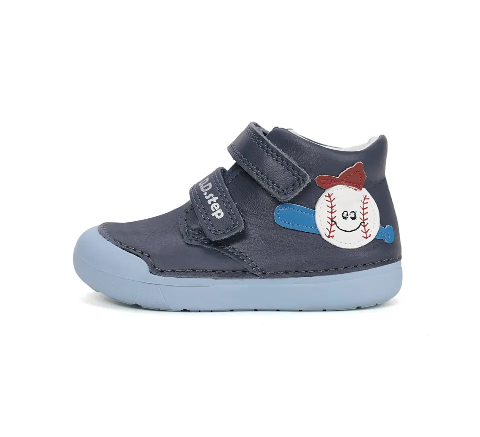 D.D.Step S066-61414 begyndersko dreng first step