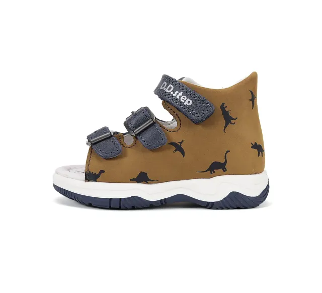 DD Step G103-61129A sandal dreng bred fod
