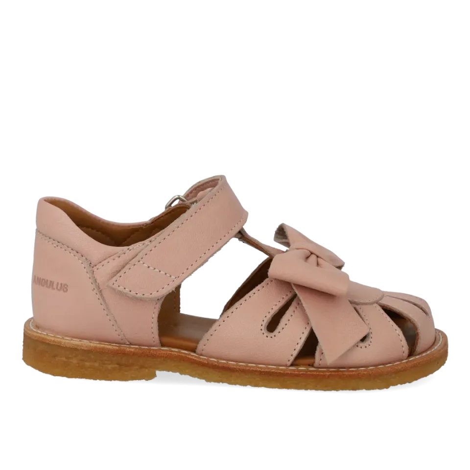 Angulus Sandal lukket tå sløjfe rummelig velcro