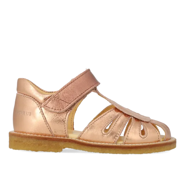 Angulus sandal med dråbedetalje børnesandal lukket tå