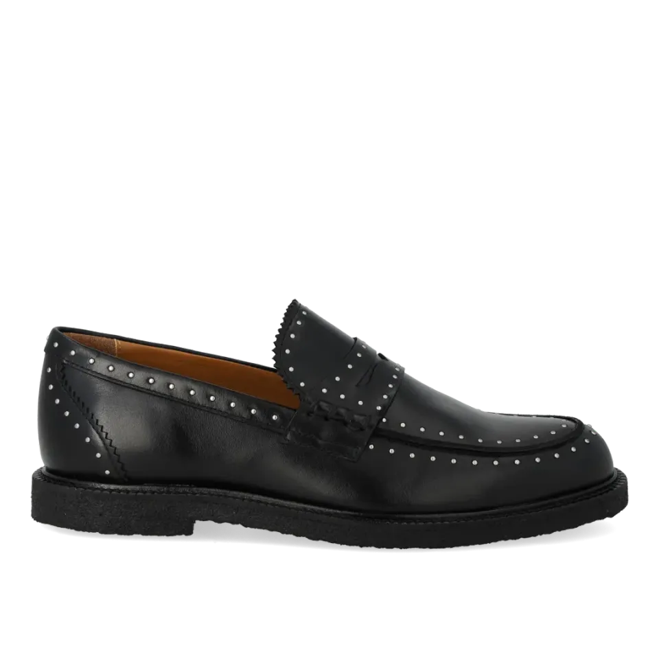 Angulus Klassisk Penny loafer med dekorative sølvnitter læder