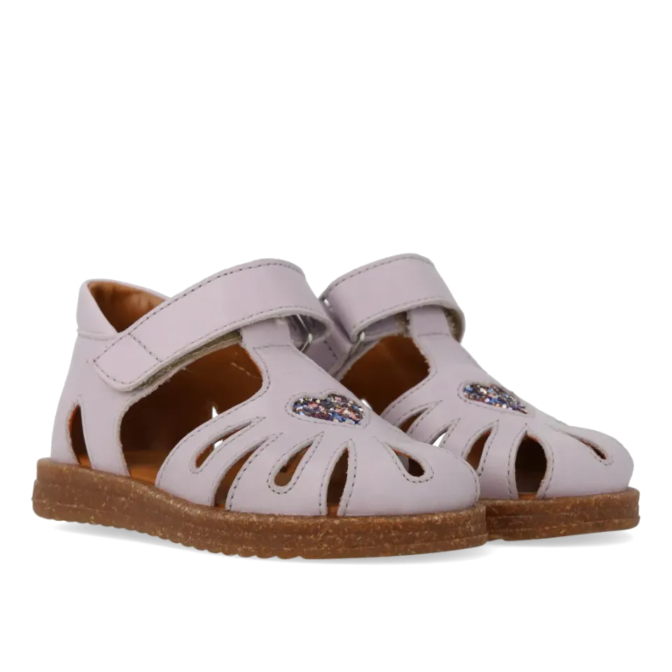 Angulus begyndersandal glitterhjerte lukket tå børn