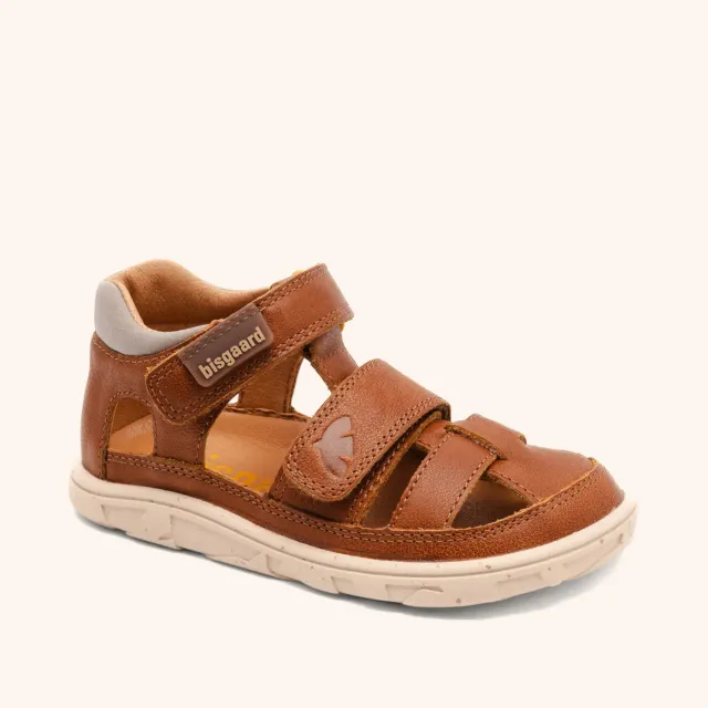 Bisgaard Barefoot Vic barfodssandal cognac