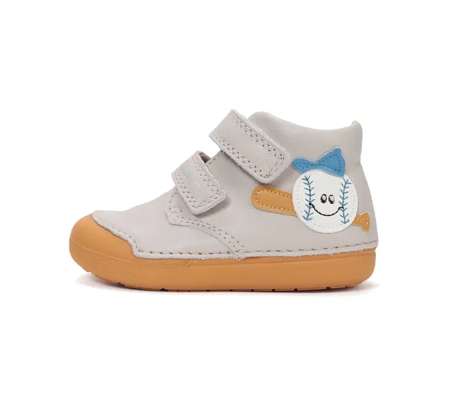 D.D.Step S066-61414A begyndersko dreng first step