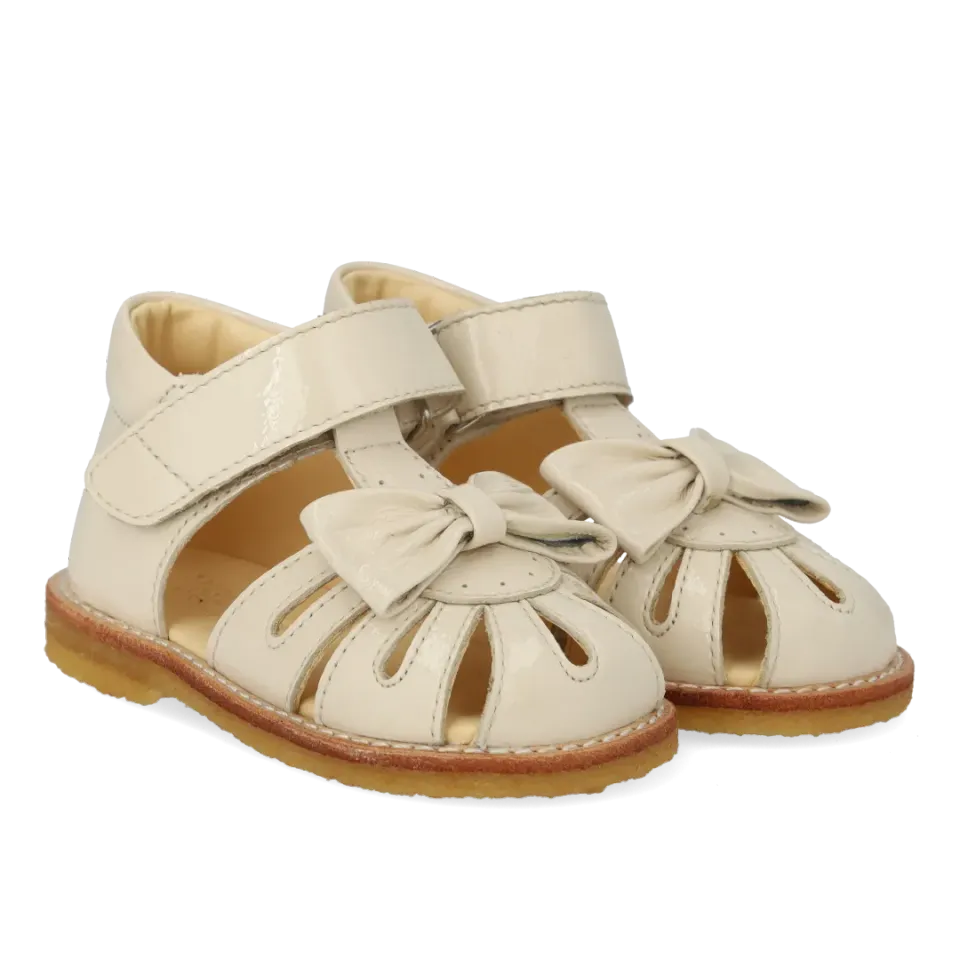 Angulus Begynder sandal med sløjfe velcro børn