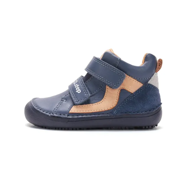 DD Step A063-62353A barfodssko dreng bred tåboks